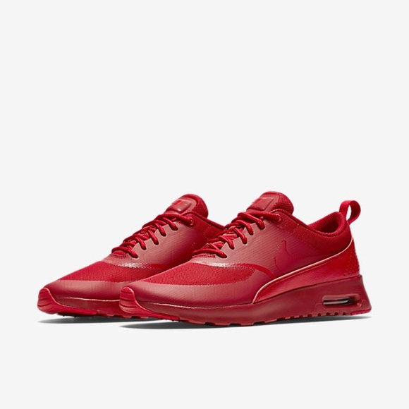 red nike thea